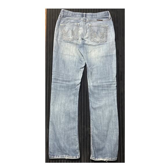 Wrangler Women’s Shiloh Jeans Size 9x36 Medium Wash Stretch Denim - Picture 2 of 2